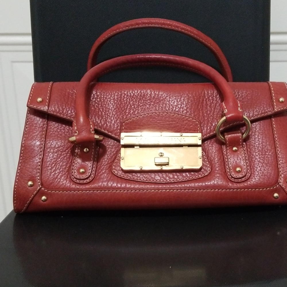 Red dolce Gabbana handbag. Slighlty use.